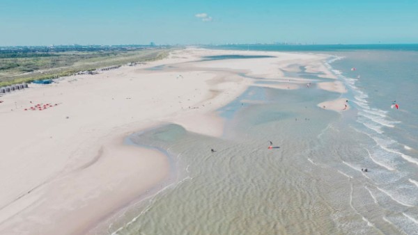 zandmotor kiteboardschool.nl kitesurfing netherlands